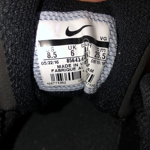 Men Soccer/Football/Baseball Cleats - Picture 4 of 6